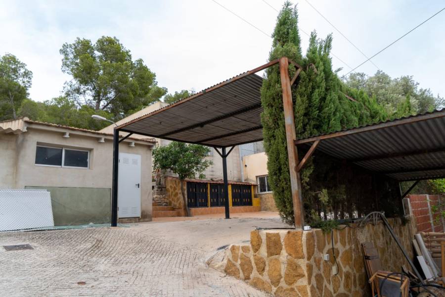 Sale - House with land - Arneva - Orihuela