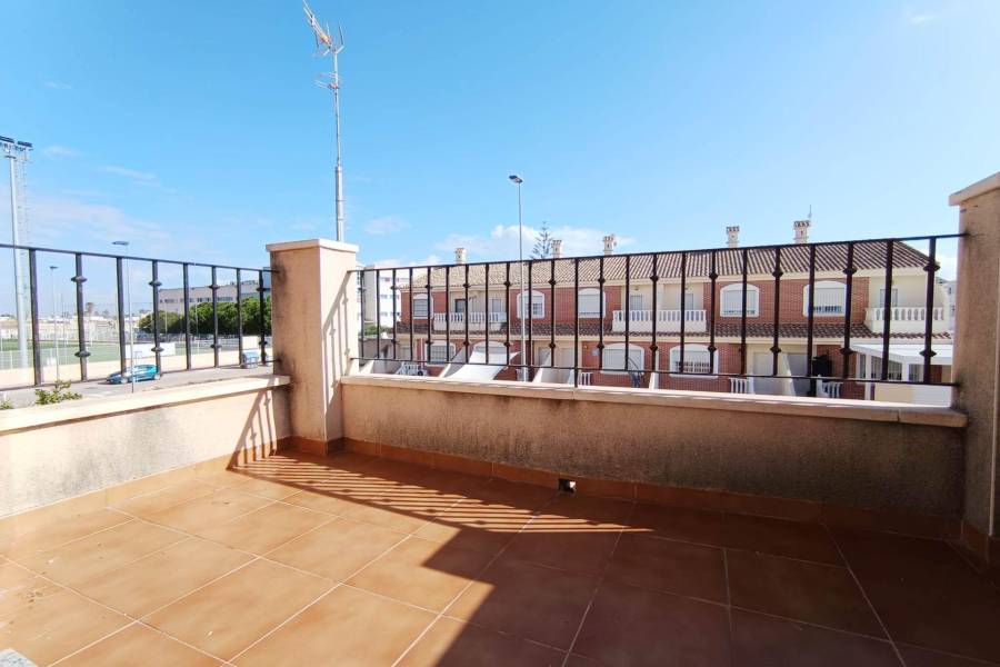 Sale - Terraced house - 200 m del mar - Santiago de la ribera