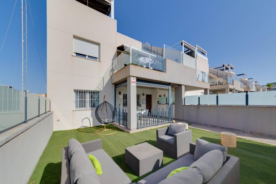 Sale - Bungalow - Sector 25 - Torrevieja