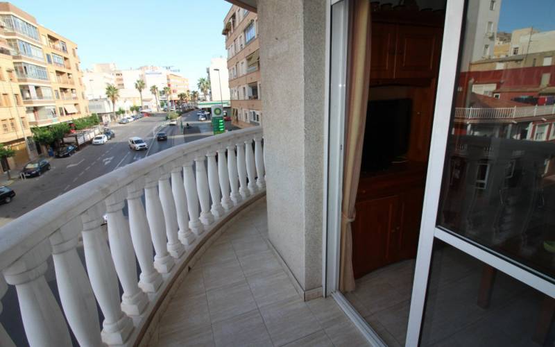 Apartamento - Sale - Centro - Torrevieja