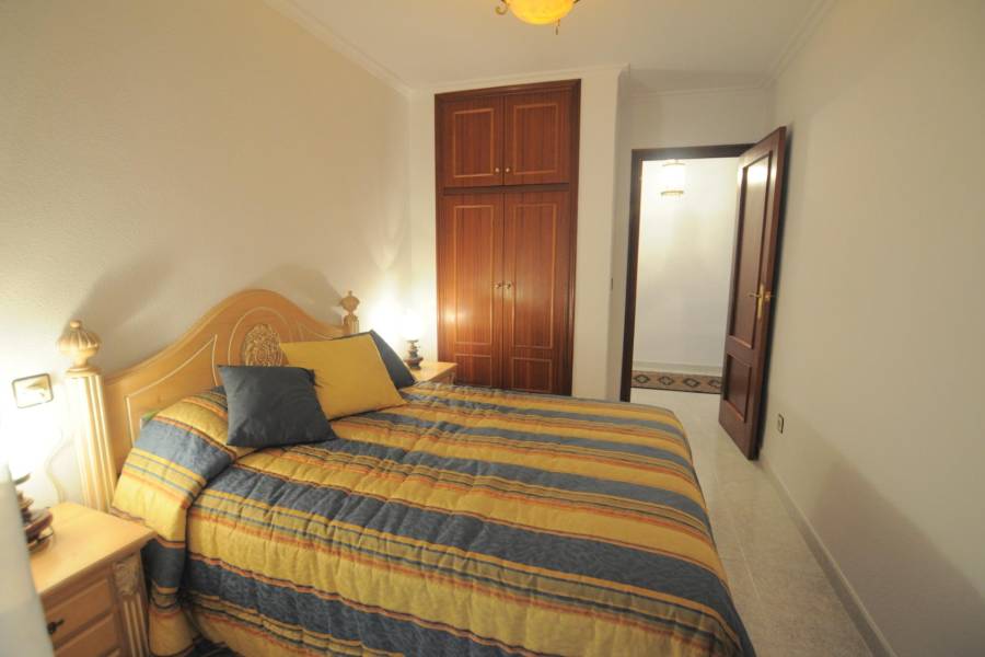 Sale - Flat - Centro - Torrevieja