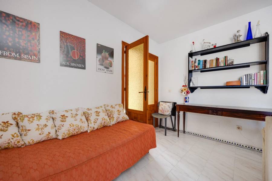 Venta - Apartamento - La Mata - Torrevieja