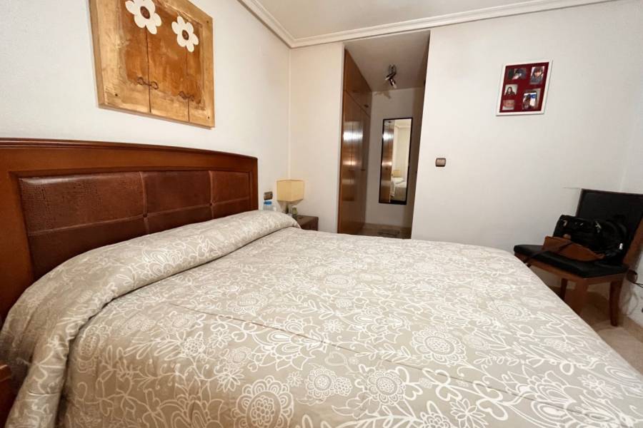 Sale - Flat - Centro - Torrevieja