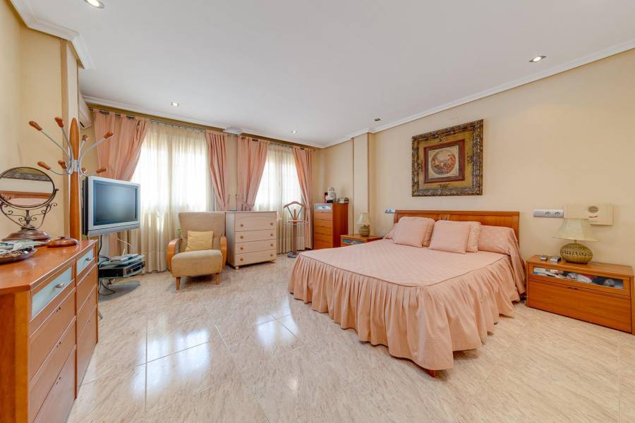 Sale - Penthouse - Centro - Torrevieja