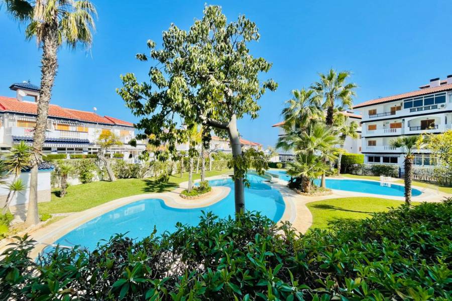 Sale - Apartment - La Mata - Torrevieja