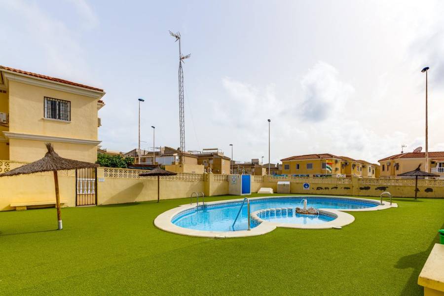 Vente - Bungalow Étage Haut - Aguas nuevas 2 - Torrevieja