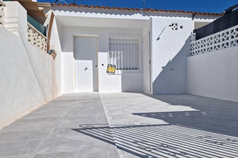 Venta - Adosado - Torretas - Torrevieja