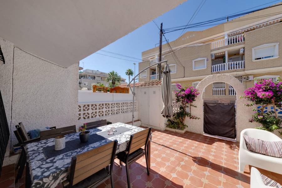 Venta - Casa Tipo Dúplex - Calas blanca - Torrevieja