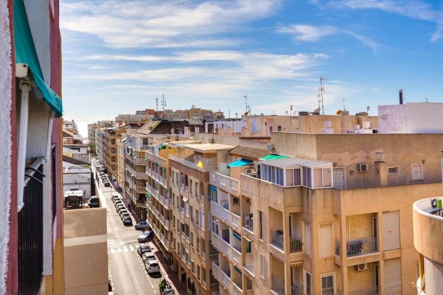 Sale - Apartment - Playa de los locos - Torrevieja