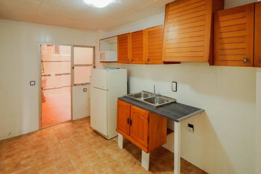 Venta - Apartamento - Playa de los locos - Torrevieja