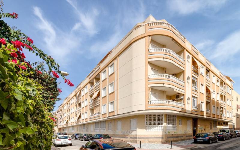 Apartamento - Sale - Playa de los locos - Torrevieja