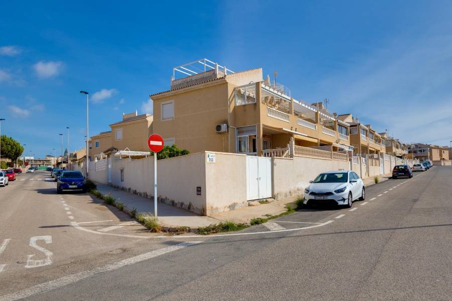 Venta - Bungalow Planta Baja - Aguas nuevas 2 - Torrevieja