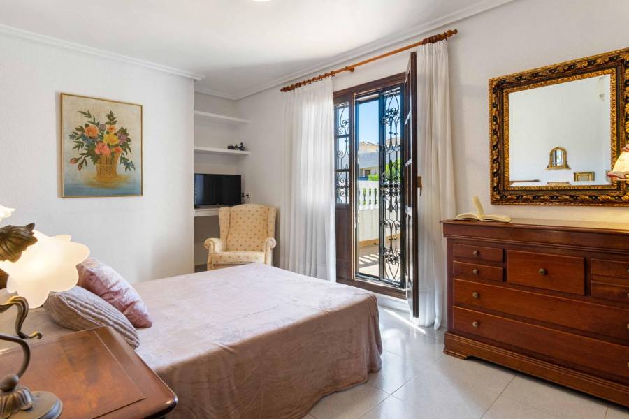 Vente - Maison individuelle - La Zenia - Orihuela Costa