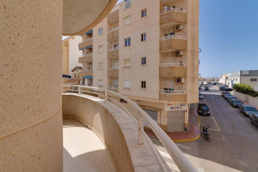 Sale - Apartment - Centro - Torrevieja