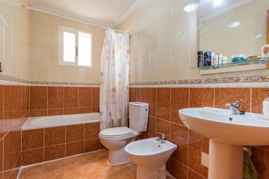 Vente - Bungalow Étage Bas - Torretas - Torrevieja