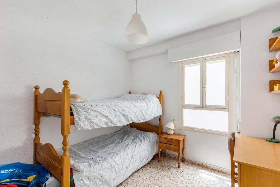 Venta - Apartamento - Playa de los locos - Torrevieja