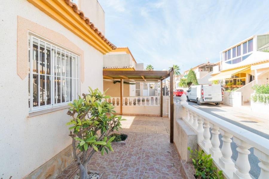 Sale - Quad House - Playa Flamenca - Orihuela Costa