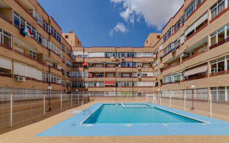 Apartamento - Sale - Playa de los locos - Torrevieja