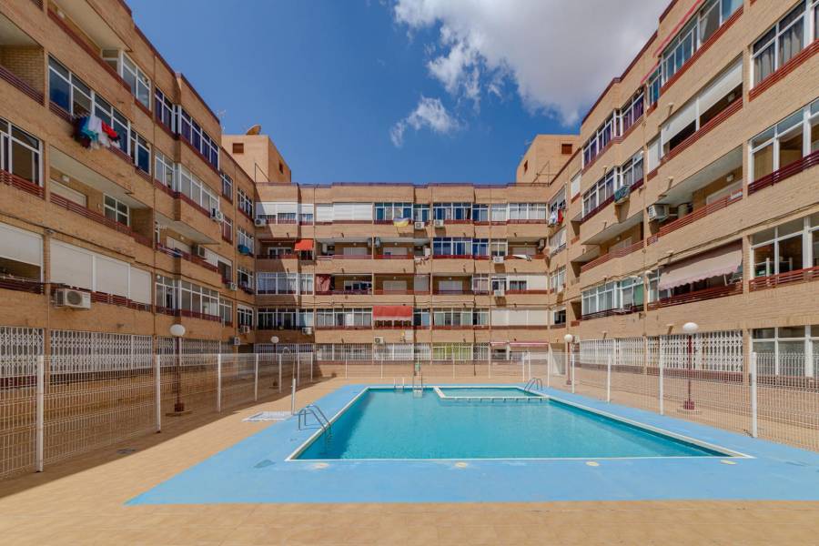 Sale - Apartment - Playa de los locos - Torrevieja