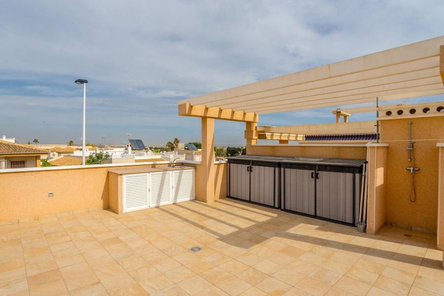 Sale - Semi-detached house - Los altos - Torrevieja