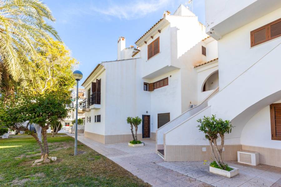 Venta - Adosado - Calas blanca - Torrevieja