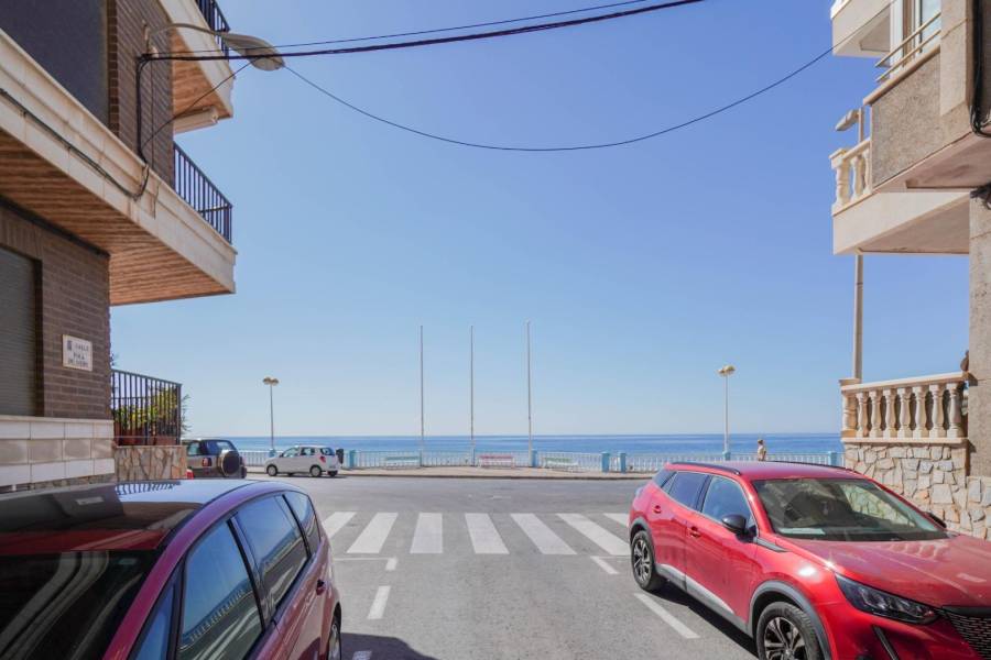 Sale - Apartment - Playa de los locos - Torrevieja