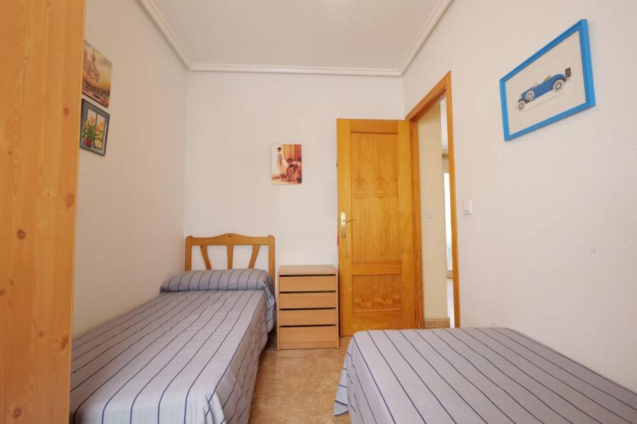 Sale - Apartment - Playa de los locos - Torrevieja