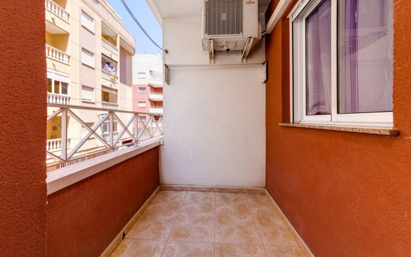 Apartamento - Sale - Parque las naciones - Torrevieja