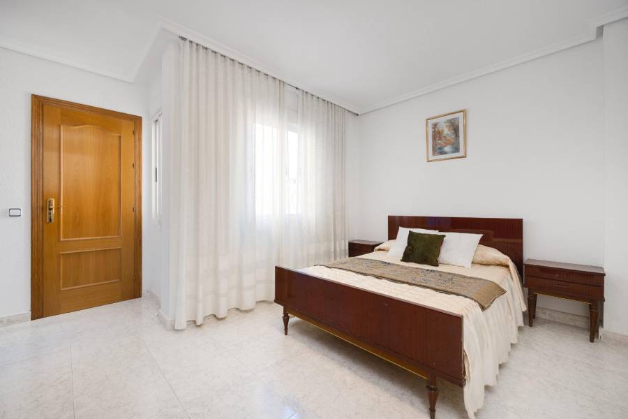 Vente - Maison mitoyenne - Paseo maritimo - Torrevieja