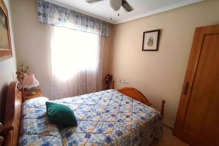 Vente - Bungalow Étage Bas - Torretas - Torrevieja