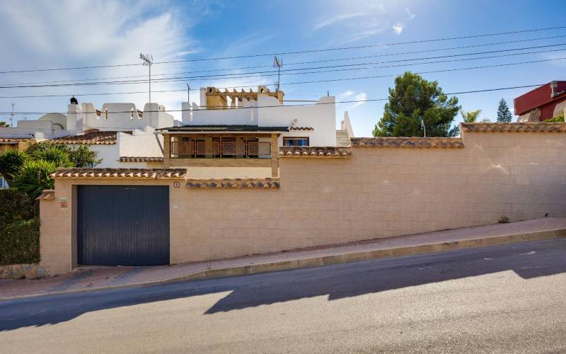 Chalet - Sale - Los balcones - Torrevieja