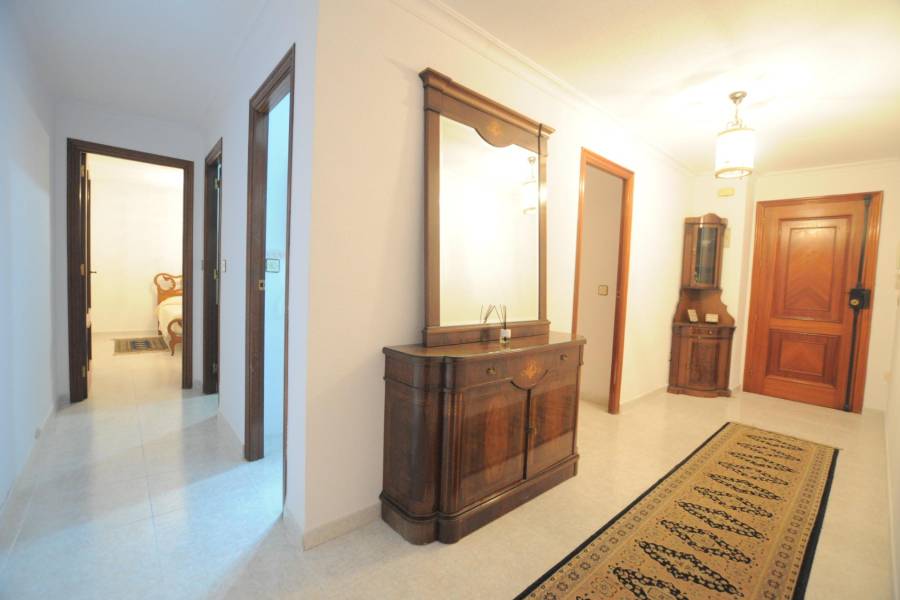 Sale - Flat - Centro - Torrevieja