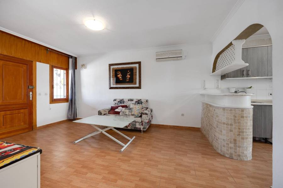 Venta - Chalet - Los balcones - Torrevieja