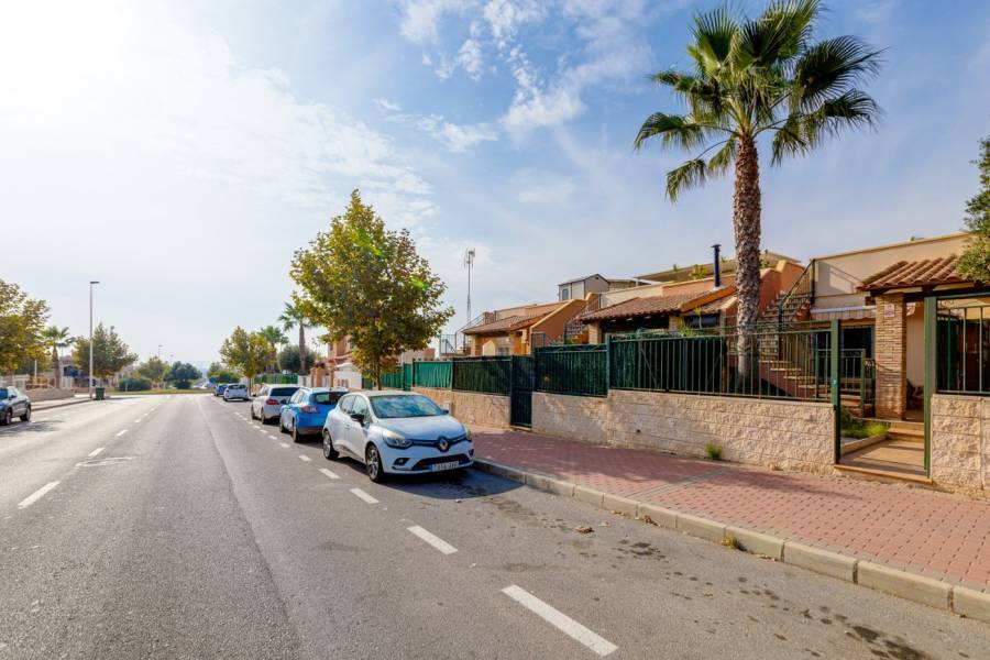 Venta - Chalet - Aguas nuevas 1 - Torrevieja