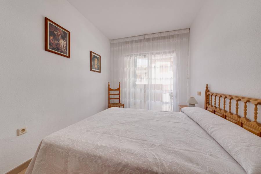 Venta - Apartamento - Playa de los locos - Torrevieja