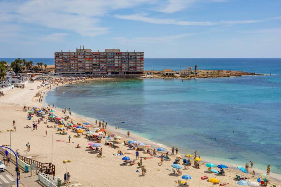 Sale - Apartment - Playa de los locos - Torrevieja