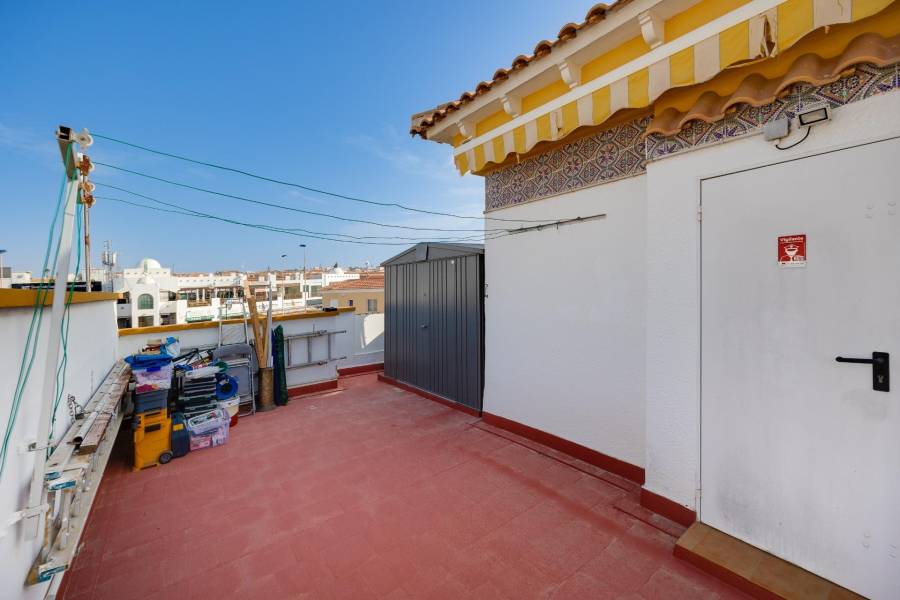 Sale - Terraced house - Aguas nuevas 2 - Torrevieja