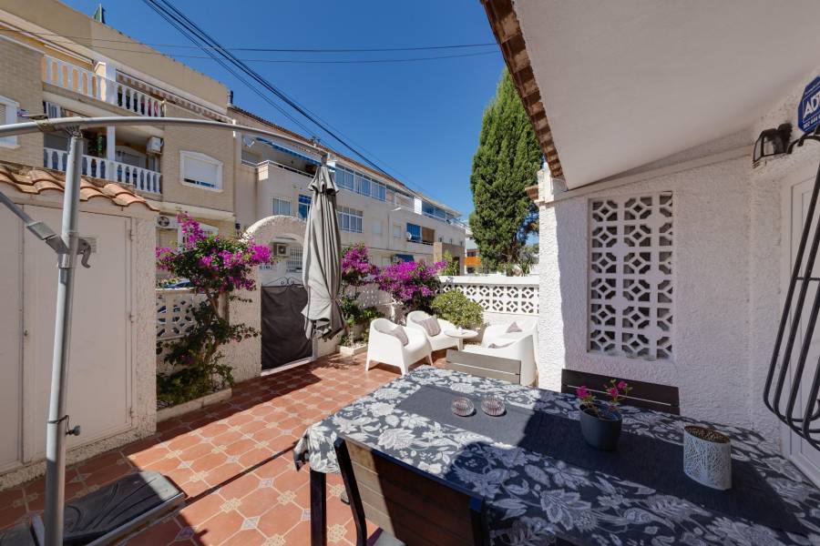 Venta - Casa Tipo Dúplex - Calas blanca - Torrevieja