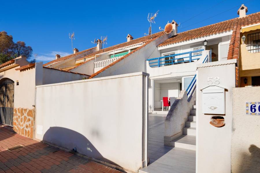 Venta - Adosado - Los balcones - Torrevieja