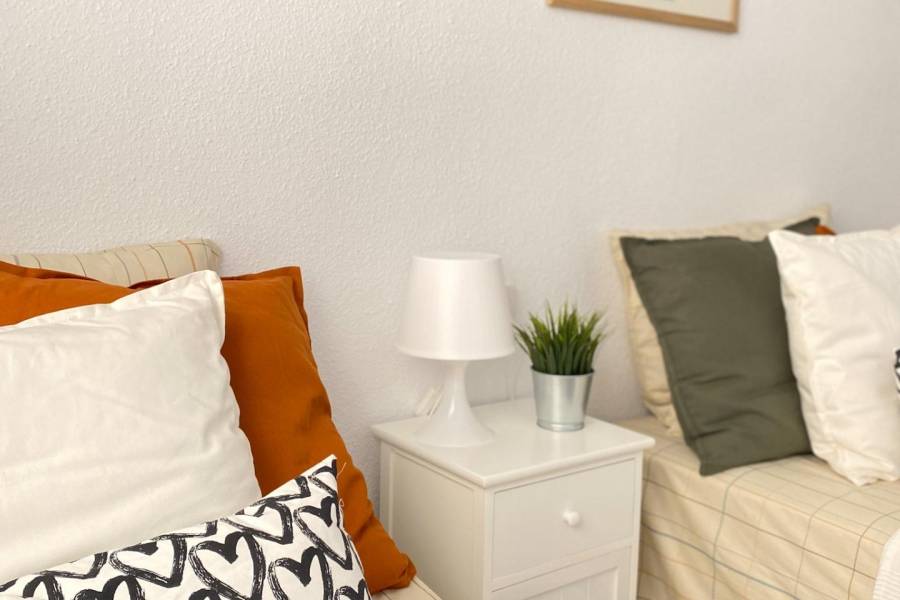 Venta - Apartamento - Playa de los locos - Torrevieja