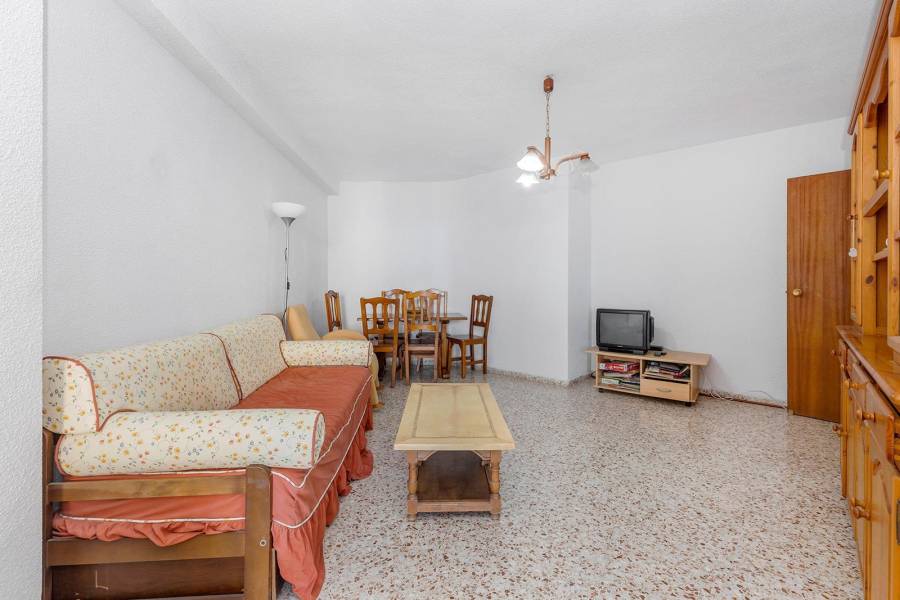 Sale - Apartment - Playa de los locos - Torrevieja