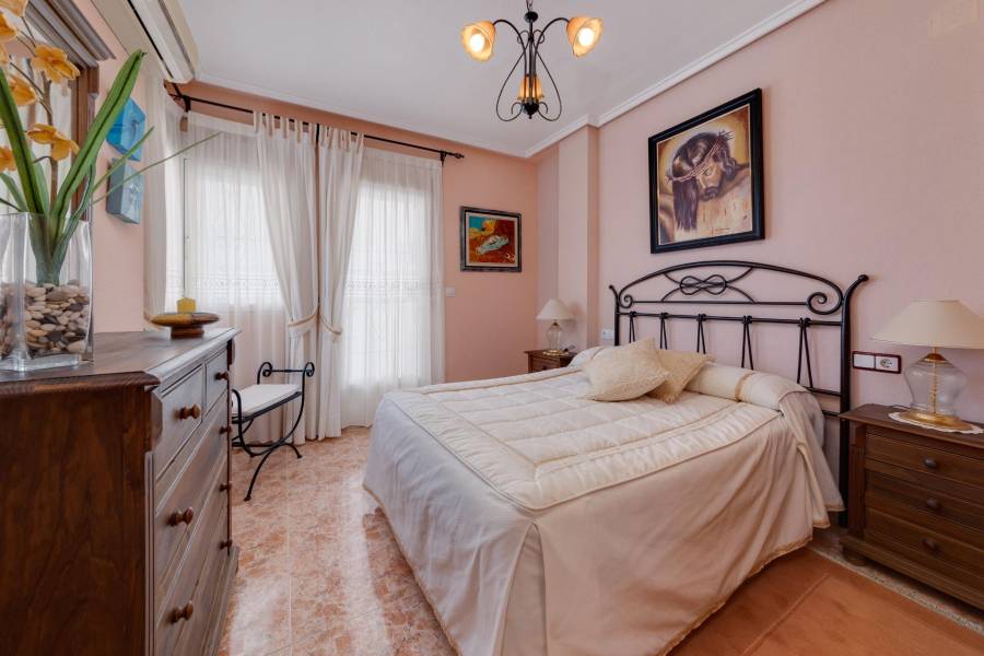 Vente - Maison mitoyenne - Aguas nuevas 2 - Torrevieja