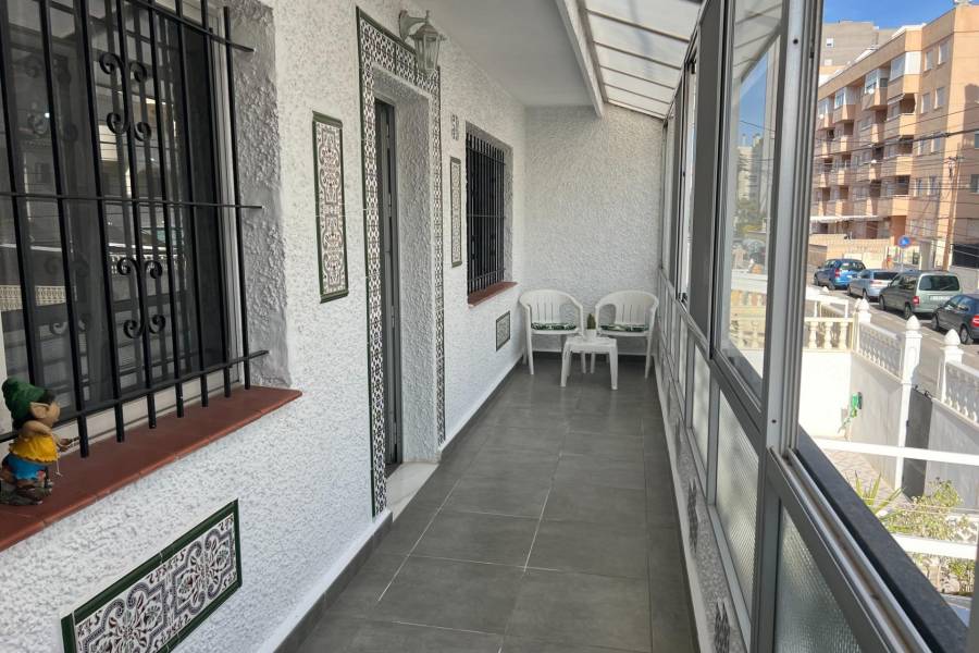 Vente - Bungalow Étage Haut - Calas blanca - Torrevieja