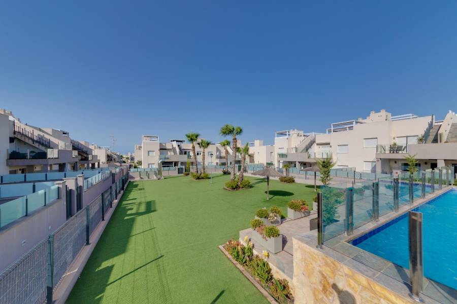 Sale - Bungalow - Sector 25 - Torrevieja