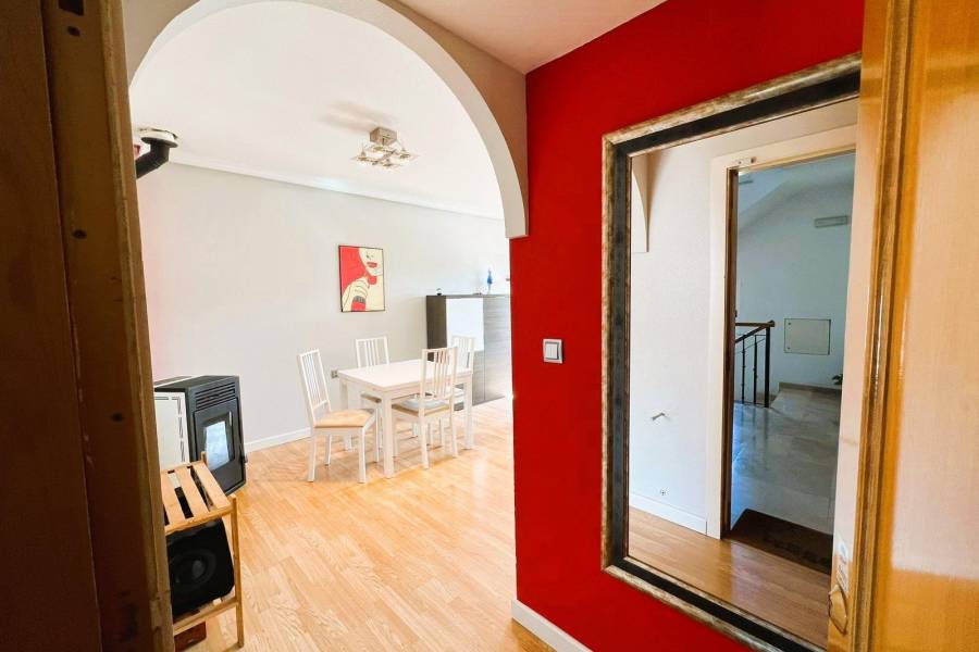 Sale - Flat - Torreaguera