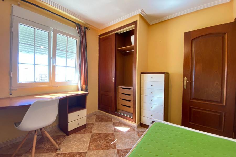 Sale - Apartment - Centro - Torrevieja