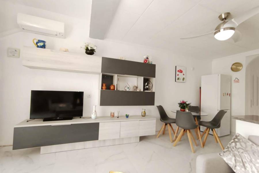 Sale - Bungalow - La Siesta - El Salado - Torreta - Torrevieja