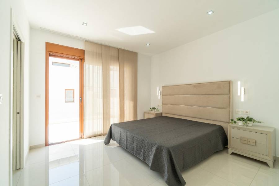 Sale - Villa - La Torre de la Horadada - Pilar de la Horadada