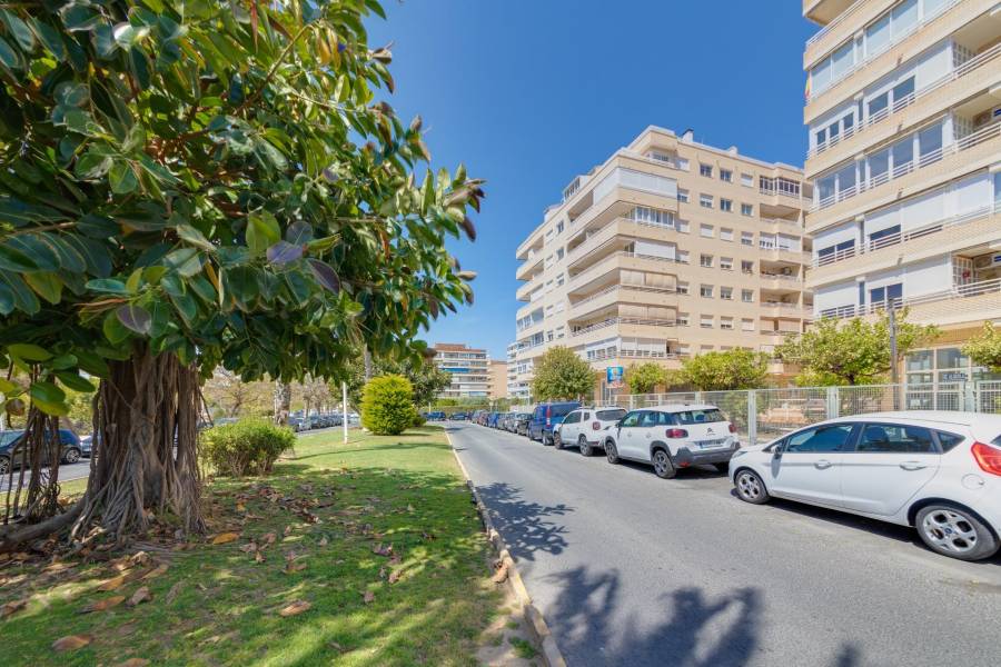 Venta - Apartamento - Puerto - Torrevieja