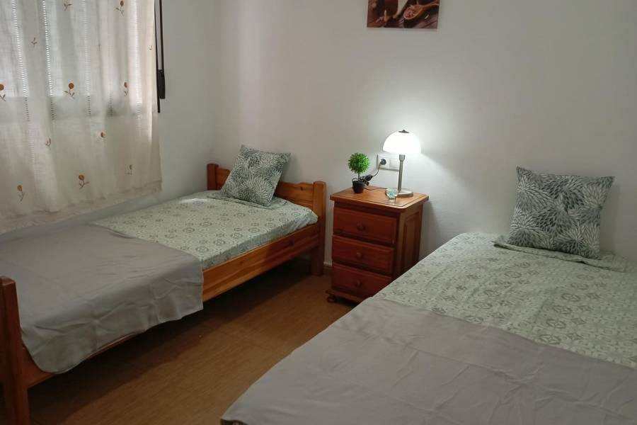 Venta - Apartamento - Playa de los locos - Torrevieja